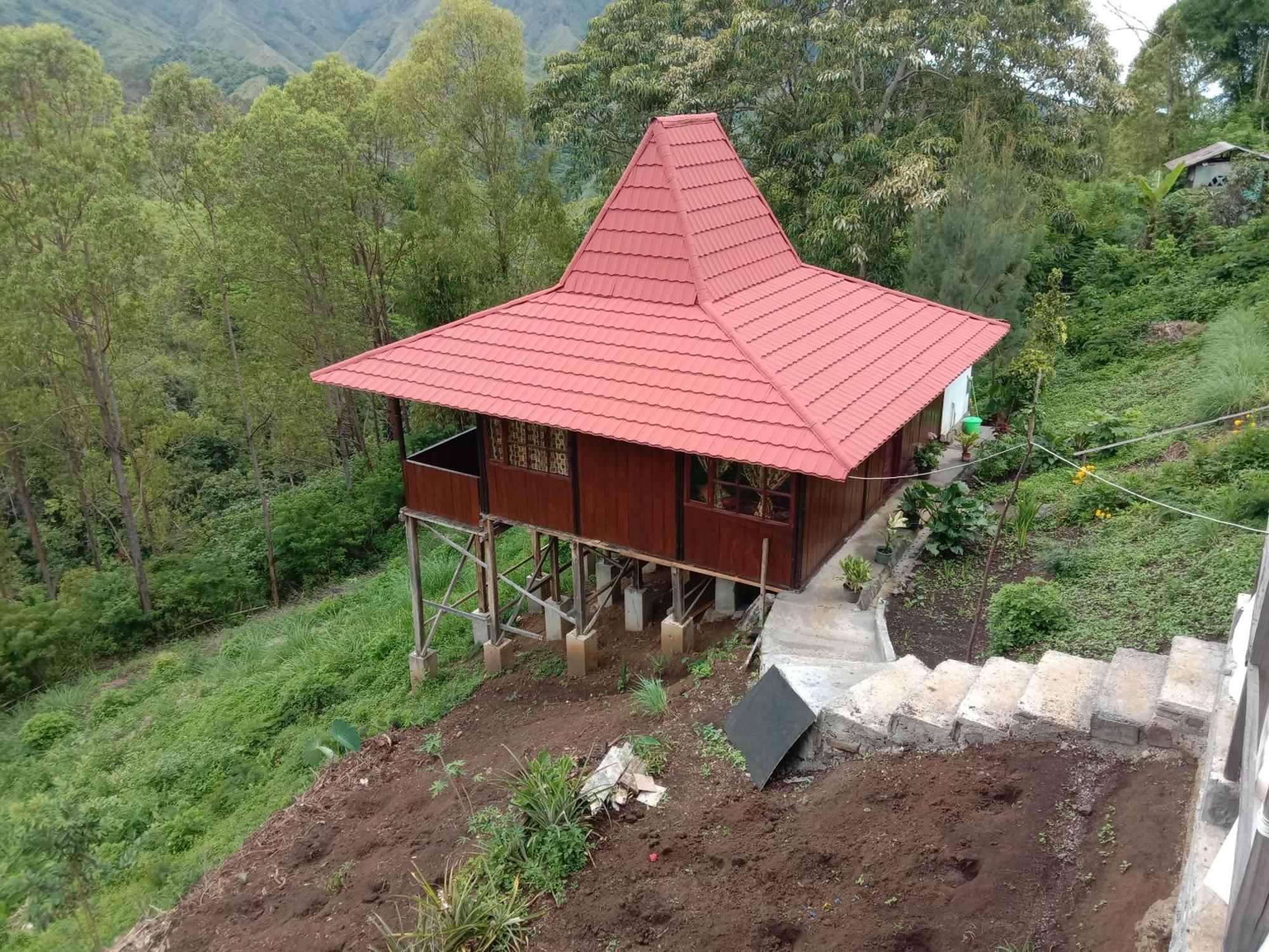 Home Stay Wolokoro Ecotourism Bajawa 部屋 写真